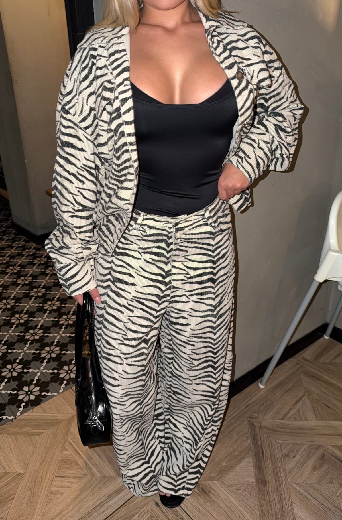 Coord -Zebra lumina